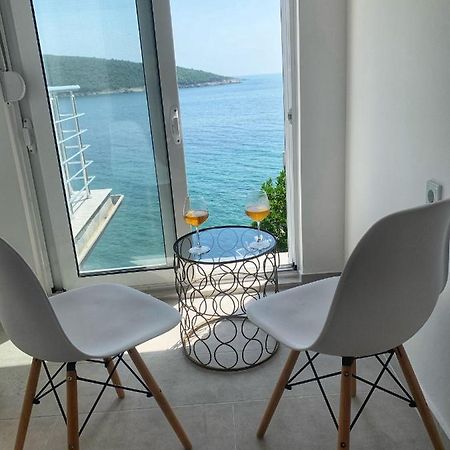 Azzure Apartment Ulcinj Esterno foto