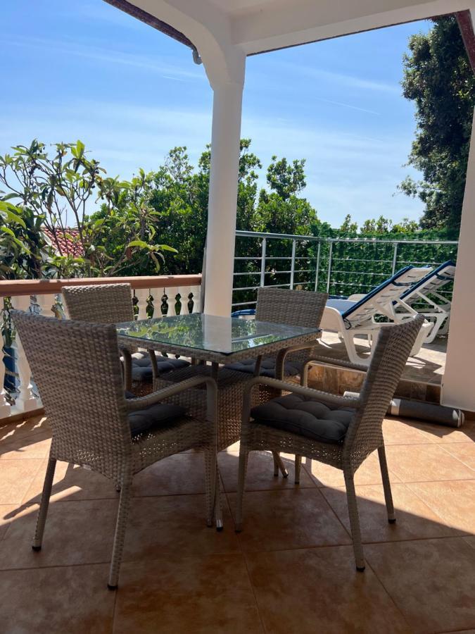 Azzure Apartment Ulcinj Esterno foto